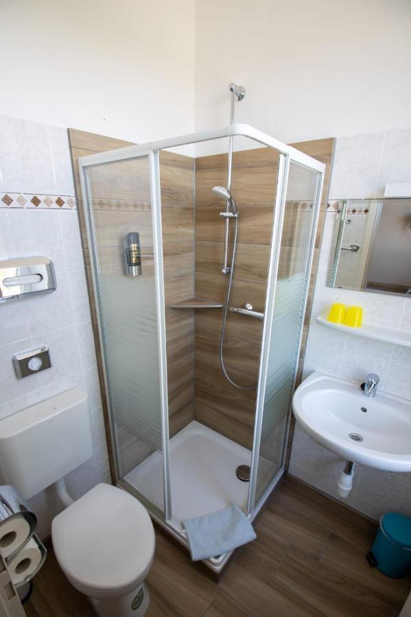 Hotel Norden Norddeich Екстериор снимка
